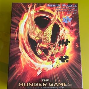 1000 piece Hunger games jigsaw puzzle!